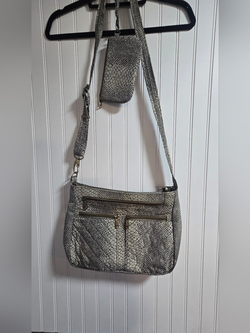 Travelon Gray Snake-Print Crossbody Bag With Wallet